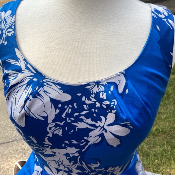 Donna Ricco woman’s blue and gray Hawaiian print dress size 6 adorable~pockets - Picture 11 of 11